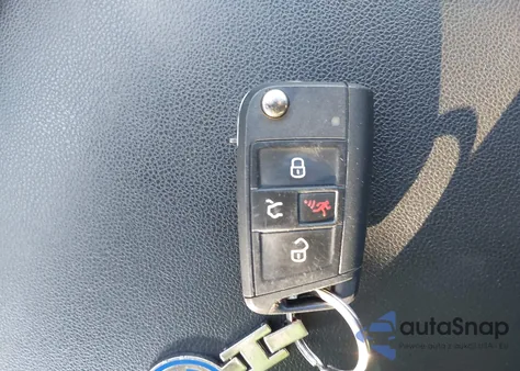 2021 Volkswagen Atlas Cross Sport 2.0T S z USA, uszkodzony, nr VIN 1V2GC2CA1MC224743